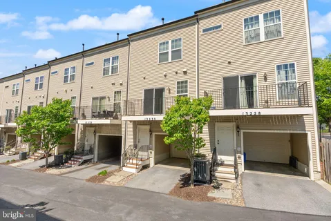 $465,000 | 13230 Shawnee Lane, Unit 102, Clarksburg, MD 20871