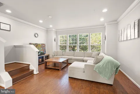 $465,000 | 13230 Shawnee Lane, Unit 102, Clarksburg, MD 20871