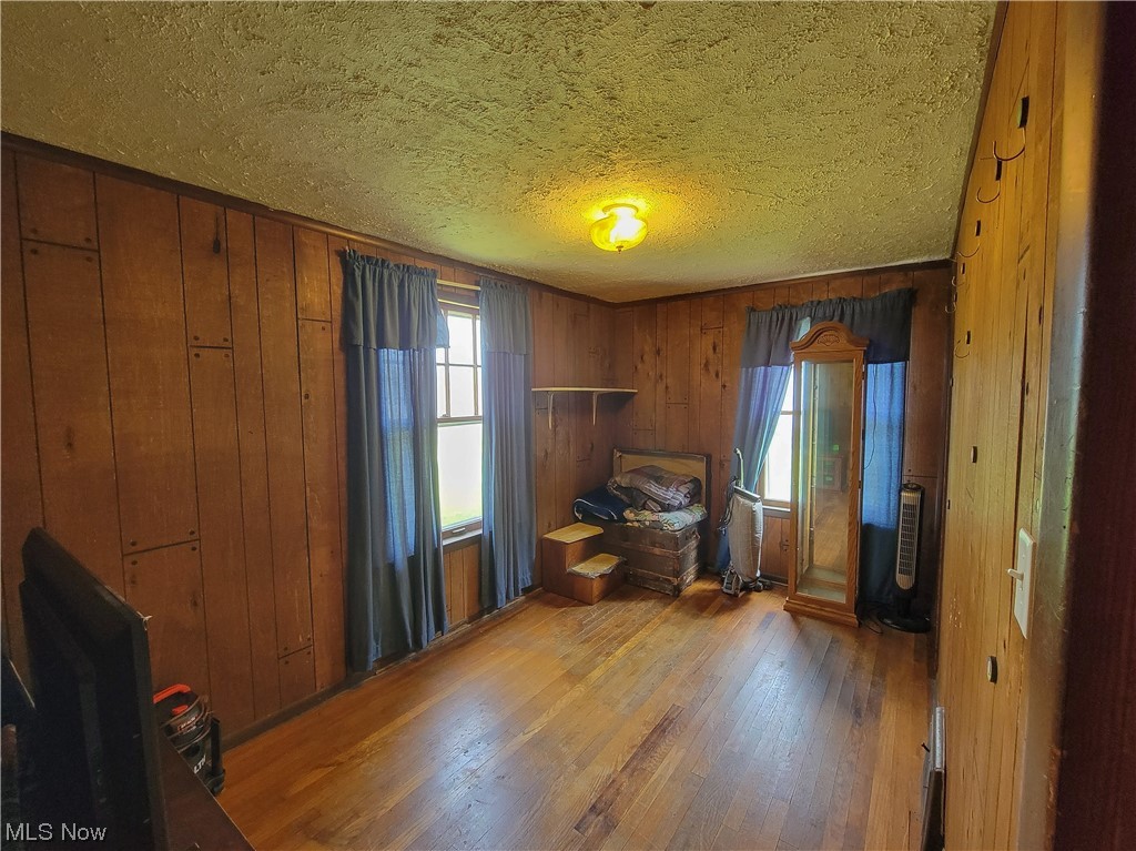 1371 Palmyra Road Southwest Warren, OH 44485 - Photo 10 of 21