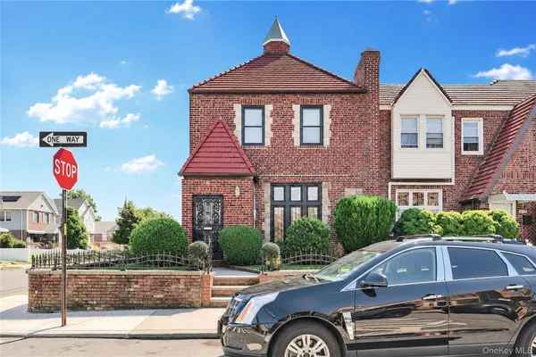 $748,000 | 130-01 227th Street | Laurelton