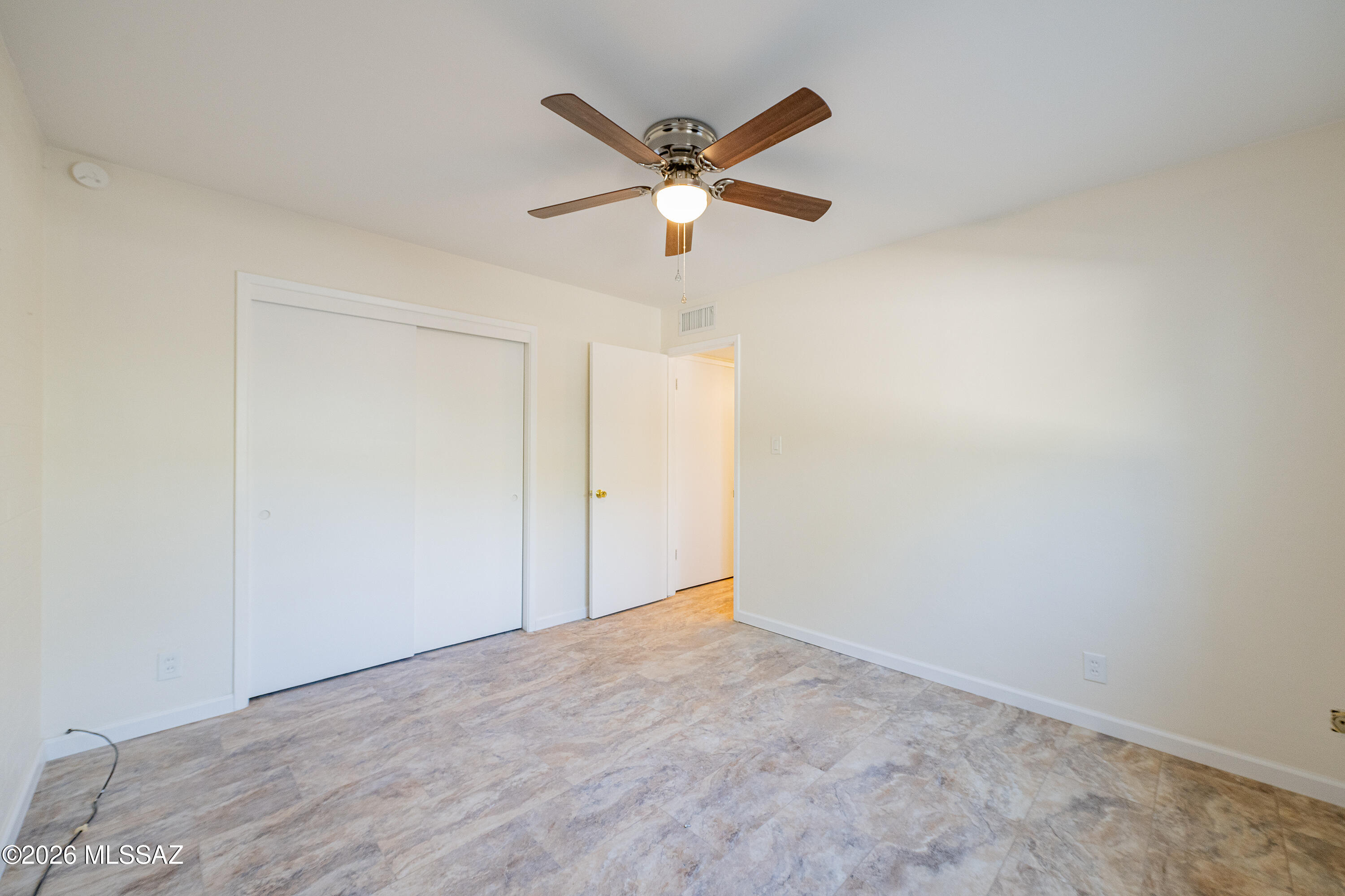 5901 North Oracle Road, Unit 28 Tucson, AZ 85704 - Photo 27 of 30 5901 Oracle 28 (26)