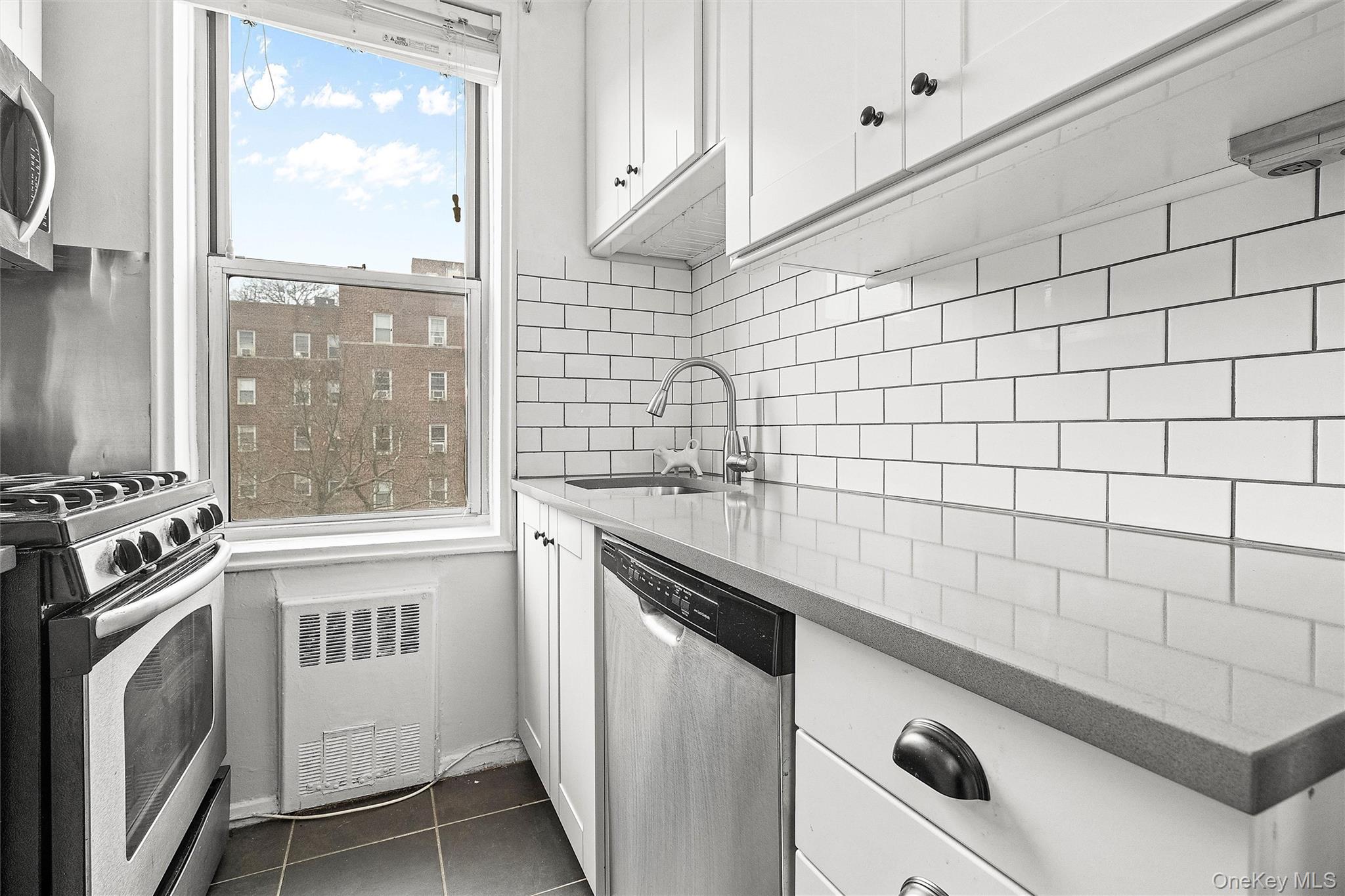 804 Bronx River Road, Unit 5A Bronxville, NY 10708 - Photo 4 of 16