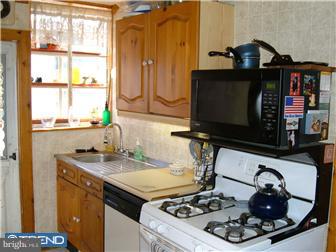 101 Ardsley Road Upper Darby, PA 19082 - Photo 6 of 12