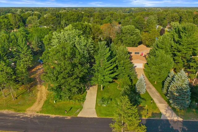 $599,000 | 262 Cranbrook Court, Nekoosa, WI 54457