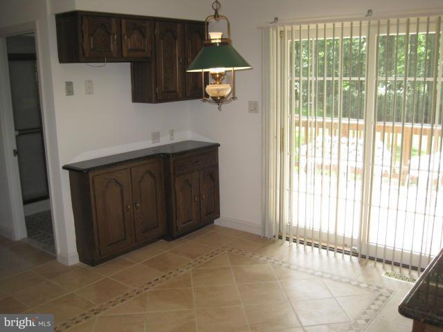 5108 Gunpowder Road Fairfax, VA 22030 - Photo 14 of 16 Breakfast table area