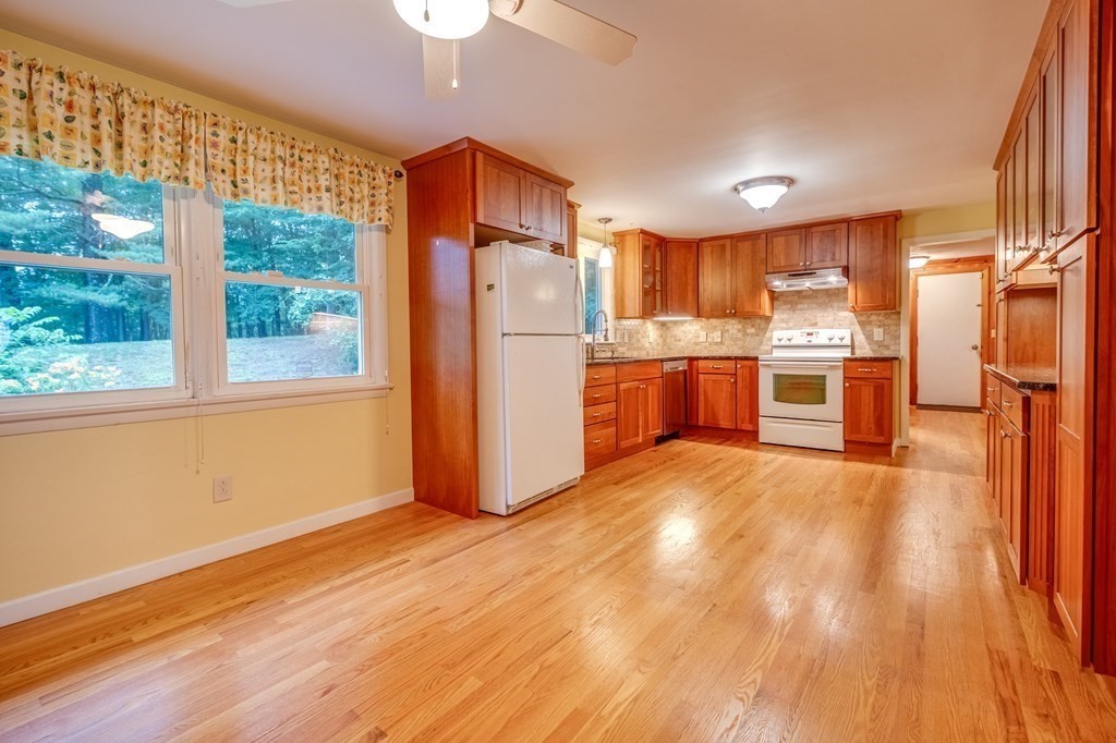 35 Poplar Hill Road Whately, MA 01039 - Photo 11 of 39