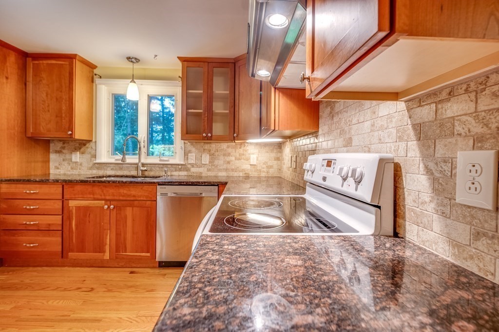 35 Poplar Hill Road Whately, MA 01039 - Photo 14 of 39