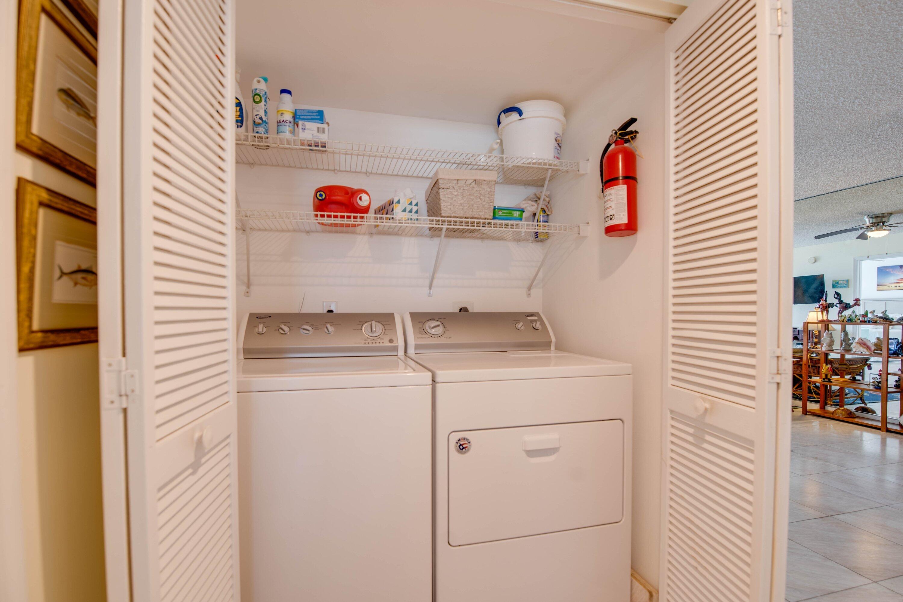 1901 South Roosevelt Boulevard, Unit 404S Key West, FL 33040 - Photo 19 of 39 a utility room with dryer and washer