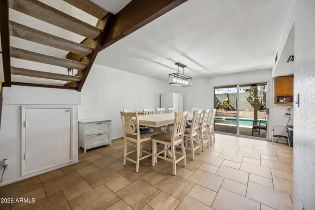 $457,000 | 4136 West Hearn Road, Phoenix, AZ 85053