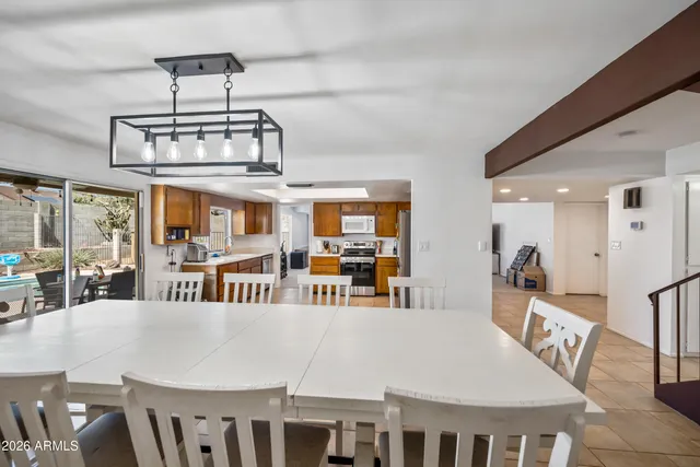 $457,000 | 4136 West Hearn Road, Phoenix, AZ 85053