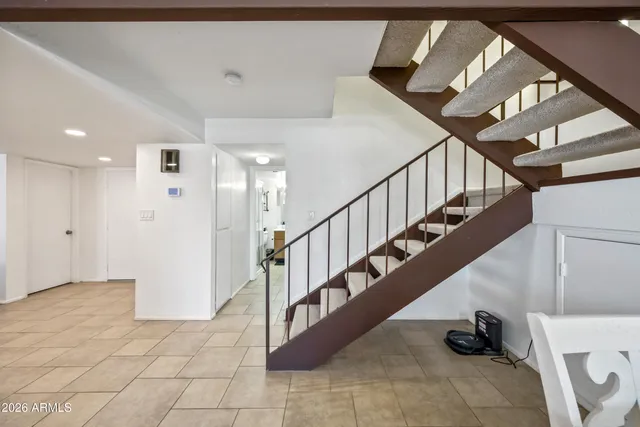 $457,000 | 4136 West Hearn Road, Phoenix, AZ 85053