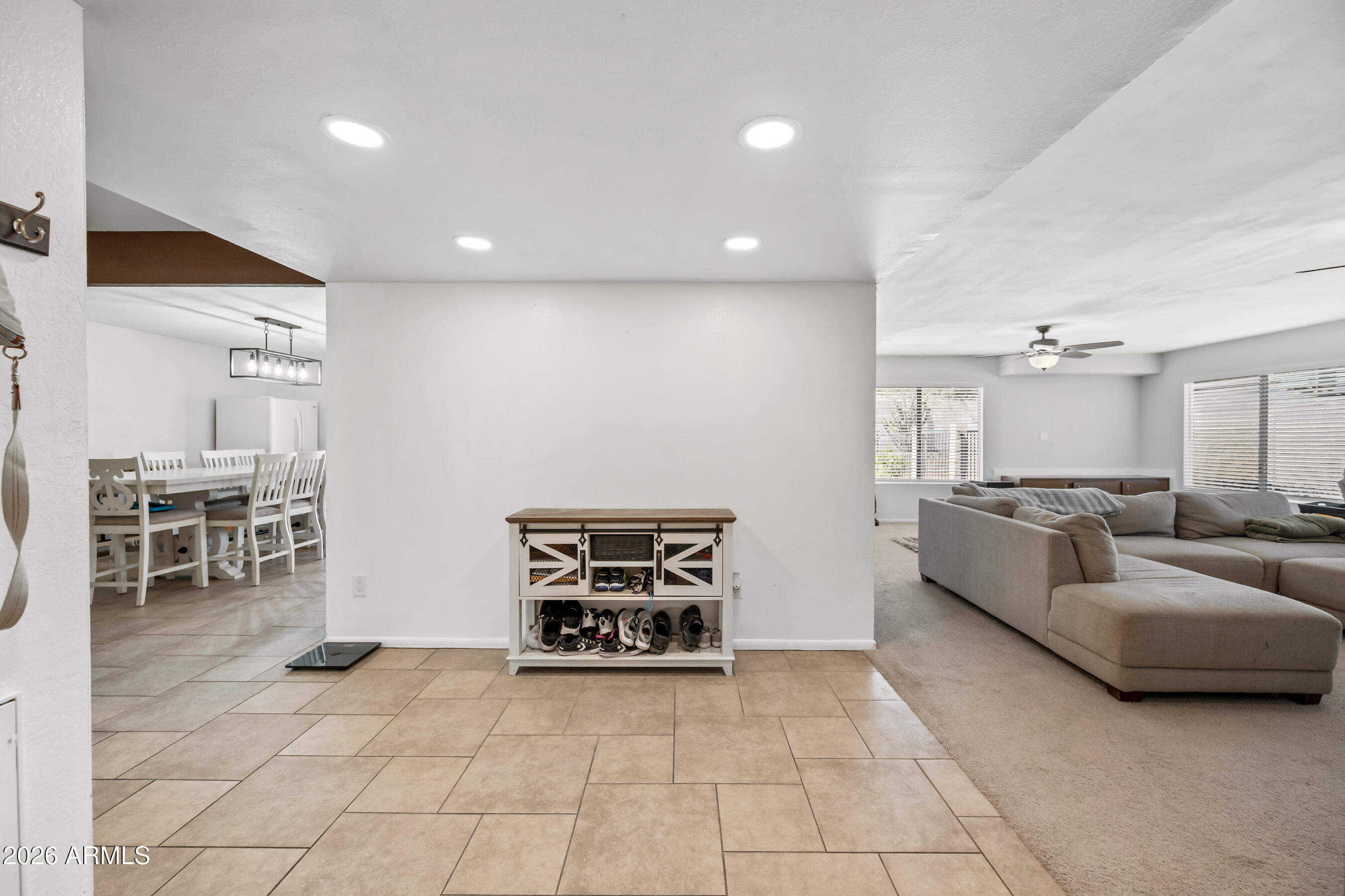 4136 West Hearn Road Phoenix, AZ 85053 - Photo 5 of 47 54136WHR-ocupix