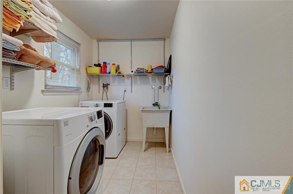 24 Dutch Road East Brunswick, NJ 08816 - Photo 15 of 25 Gallery Image 15