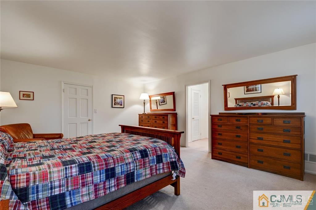 24 Dutch Road East Brunswick, NJ 08816 - Photo 19 of 25 Gallery Image 19