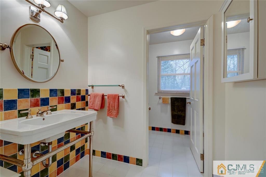 24 Dutch Road East Brunswick, NJ 08816 - Photo 23 of 25 Gallery Image 23