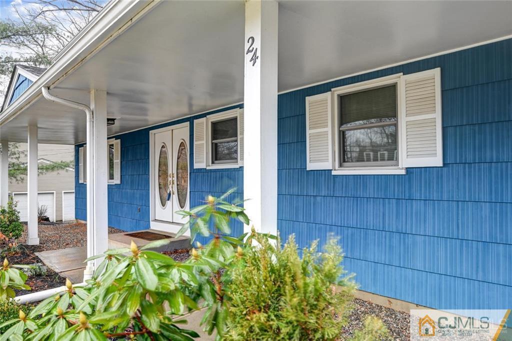 24 Dutch Road East Brunswick, NJ 08816 - Photo 3 of 25 Gallery Image 3