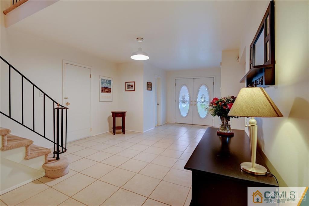 24 Dutch Road East Brunswick, NJ 08816 - Photo 5 of 25 Gallery Image 5