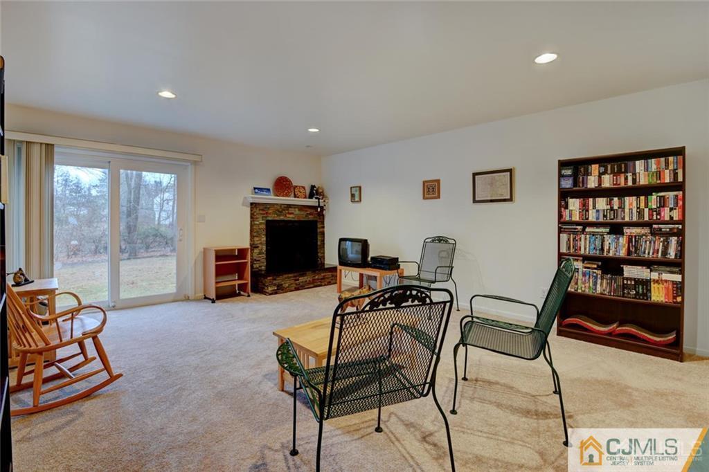 24 Dutch Road East Brunswick, NJ 08816 - Photo 8 of 25 Gallery Image 8