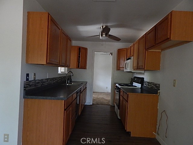 1209 Aloha Street Red Bluff, CA 96080 - Photo 4 of 11