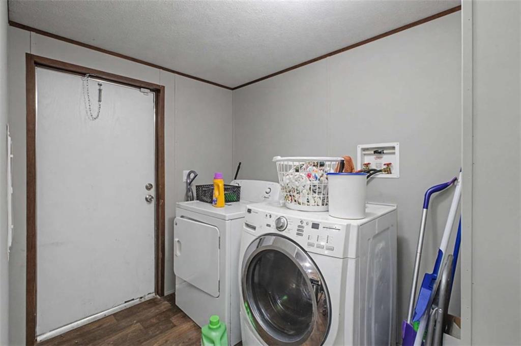 1343 Prior Station Road Cedartown, GA 30125 - Photo 31 of 39 a utility room with dryer and washer