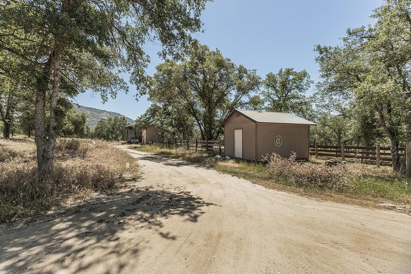 35477 Qualls Prather Road Auberry, CA 93602 - Photo 49 of 75