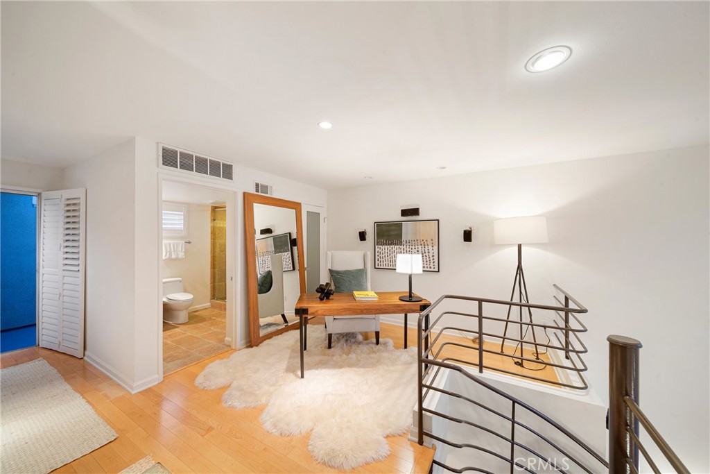 4557 Haskell Avenue, Unit 301 Encino, CA 91436 - Photo 35 of 40 a living room with furniture