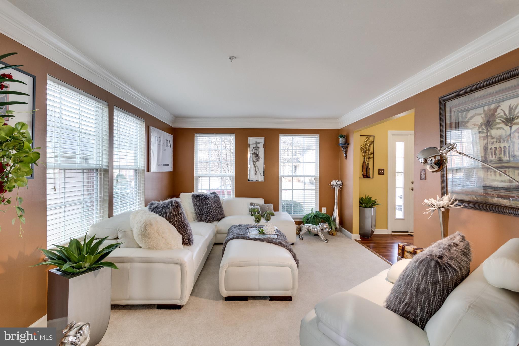 14412 Lusby Ridge Road Accokeek, MD 20607 - Photo 6 of 22 Living Room