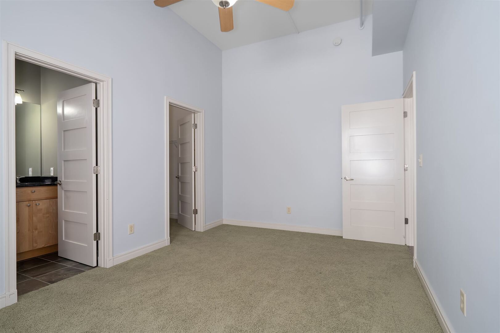 212 North Center Street, Unit 402 Bloomington, IL 61701 - Photo 25 of 25