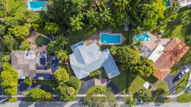 $4,490 | 812 Holly Lane, Plantation, FL 33317