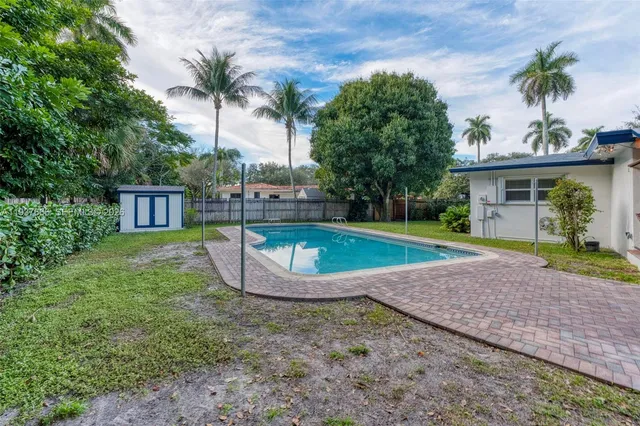 $4,490 | 812 Holly Lane, Plantation, FL 33317