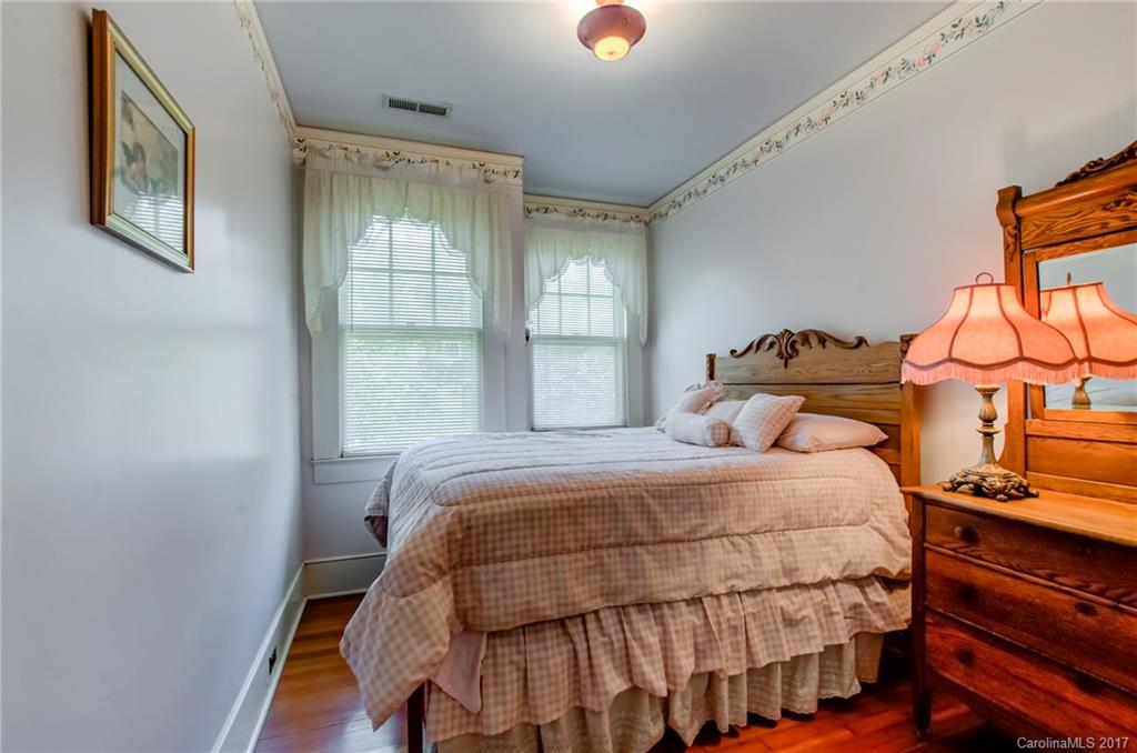 605 Fairview Road Asheville, NC 28803 - Photo 18 of 24 Gallery Image 18