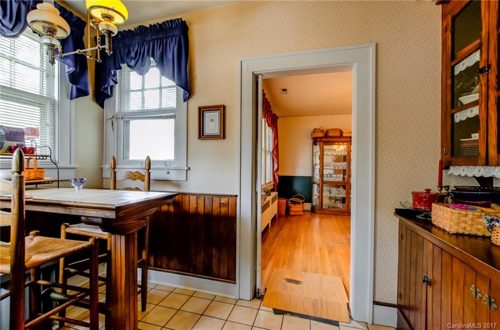 605 Fairview Road Asheville, NC 28803 - Photo 9 of 24 Gallery Image 9