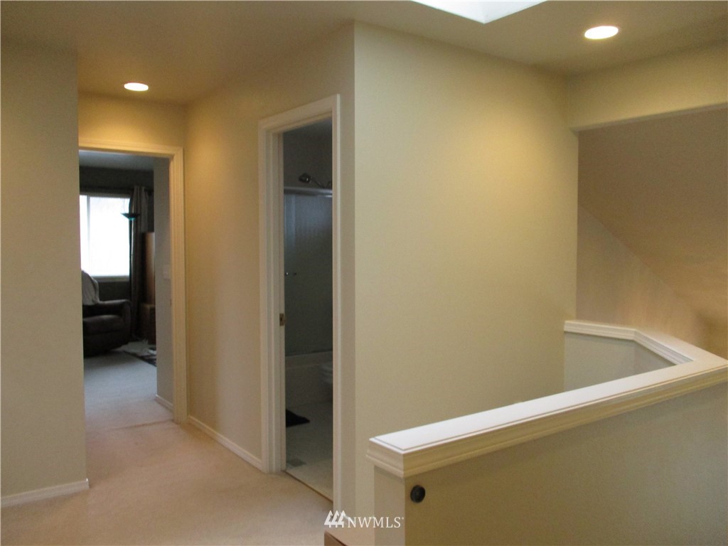 752 Vashon Place Northeast Renton, WA 98059 - Photo 15 of 24