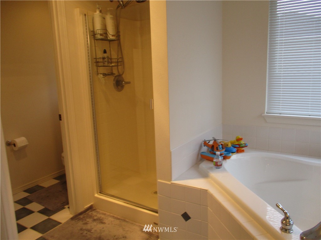 752 Vashon Place Northeast Renton, WA 98059 - Photo 19 of 24