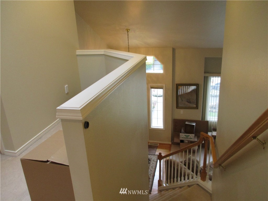 752 Vashon Place Northeast Renton, WA 98059 - Photo 6 of 24