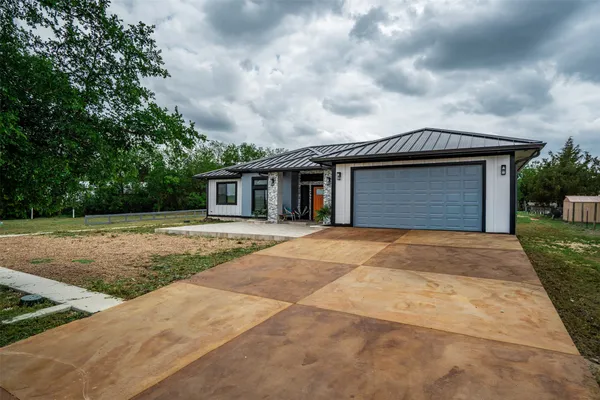 $2,950 | 177 Maldonado Trail, Unit B, Del Valle, TX 78617