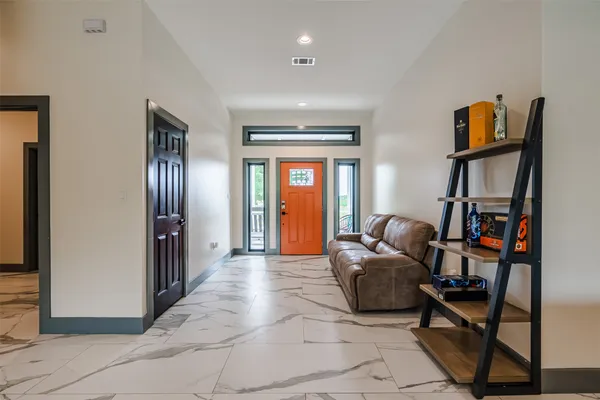 $2,950 | 177 Maldonado Trail, Unit B, Del Valle, TX 78617