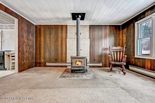 $149,900 | 1912 Johns Road, Effort, PA 18330