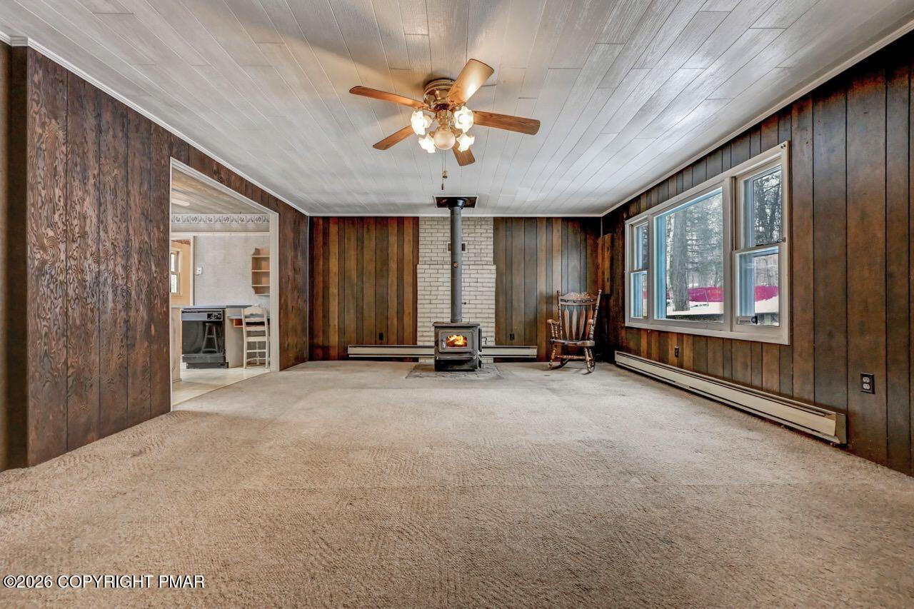 1912 Johns Road Effort, PA 18330 - Photo 9 of 46 Spacious Family Room