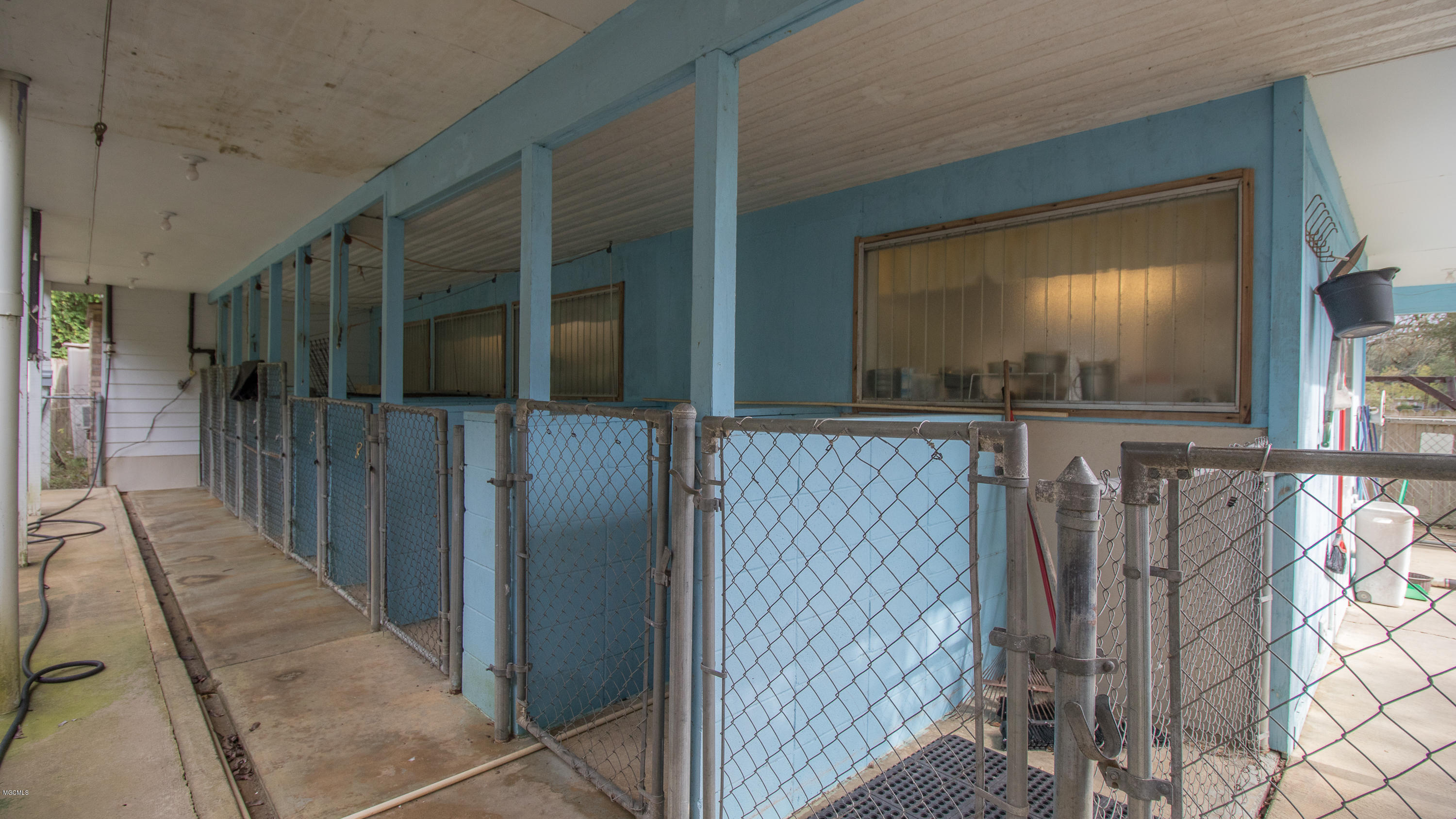 11119 Allen Road Gulfport, MS 39503 - Photo 5 of 15 11119 Allen Road-105