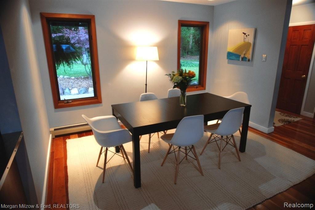 9151 Ellis Road Clarkston, MI 48348 - Photo 7 of 26 9151 Ellis dining rm.jpg