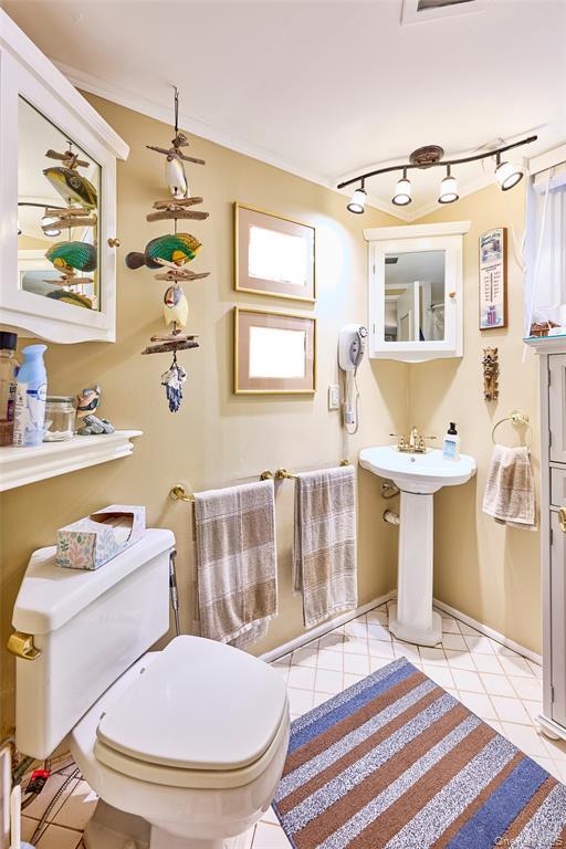 172 Wards Road Livingston Manor, NY 12758 - Photo 21 of 25 primary full bath