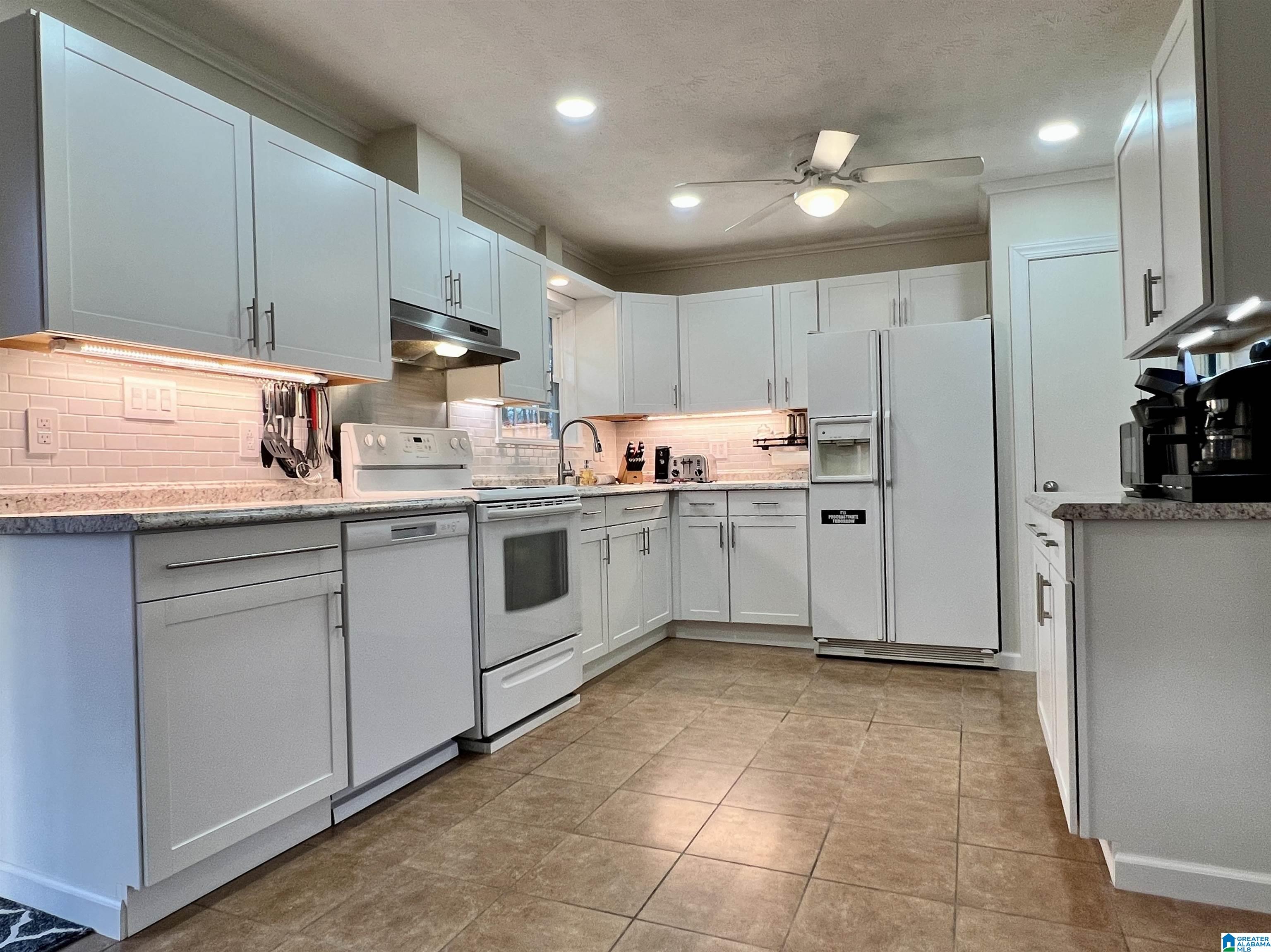 6237 Chartee Drive Anniston, AL 36206 - Photo 13 of 36