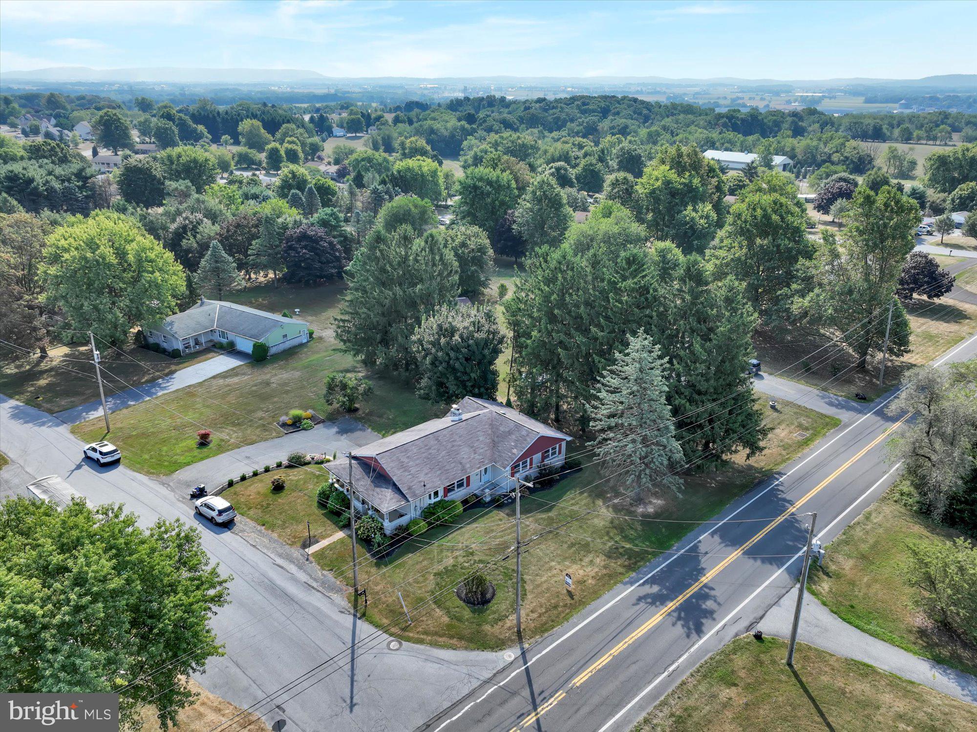 938 Mt Zion Road Lebanon, PA 17046 - Photo 3 of 54 Gallery Image 3