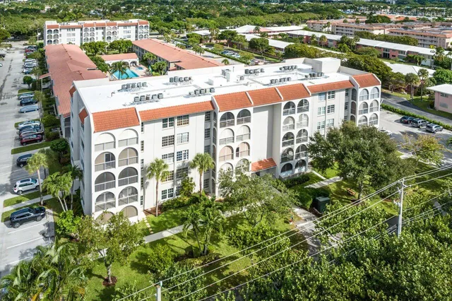 $165,000 | 250 Northeast 20th Street, Unit 2250, Boca Raton, FL 33431