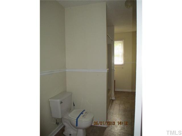 8514 Cunningham Road Zebulon, NC 27597 - Photo 5 of 9 Gallery Image 5