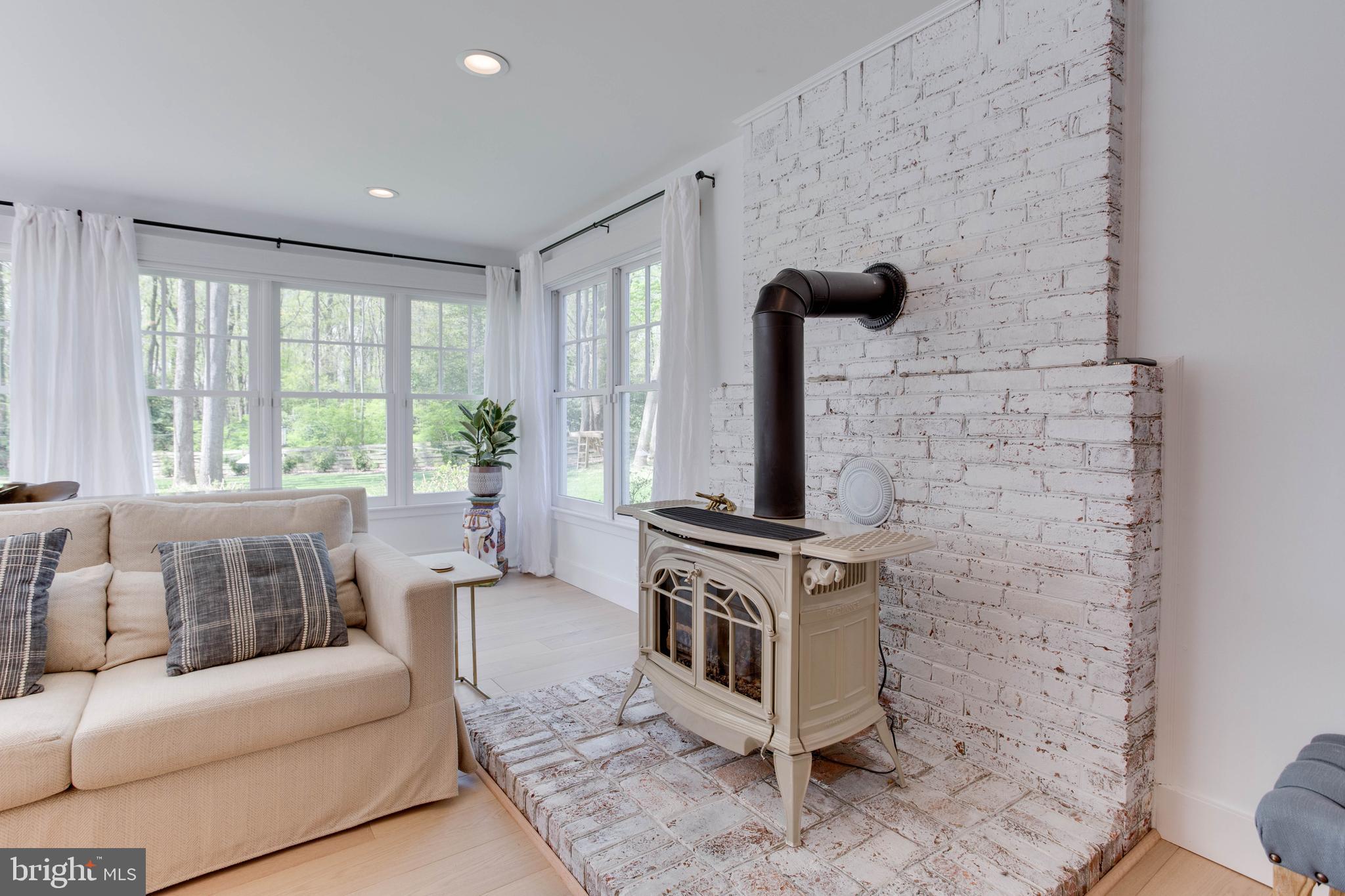 922 Melvin Road Annapolis, MD 21403 - Photo 18 of 84 Gallery Image 18