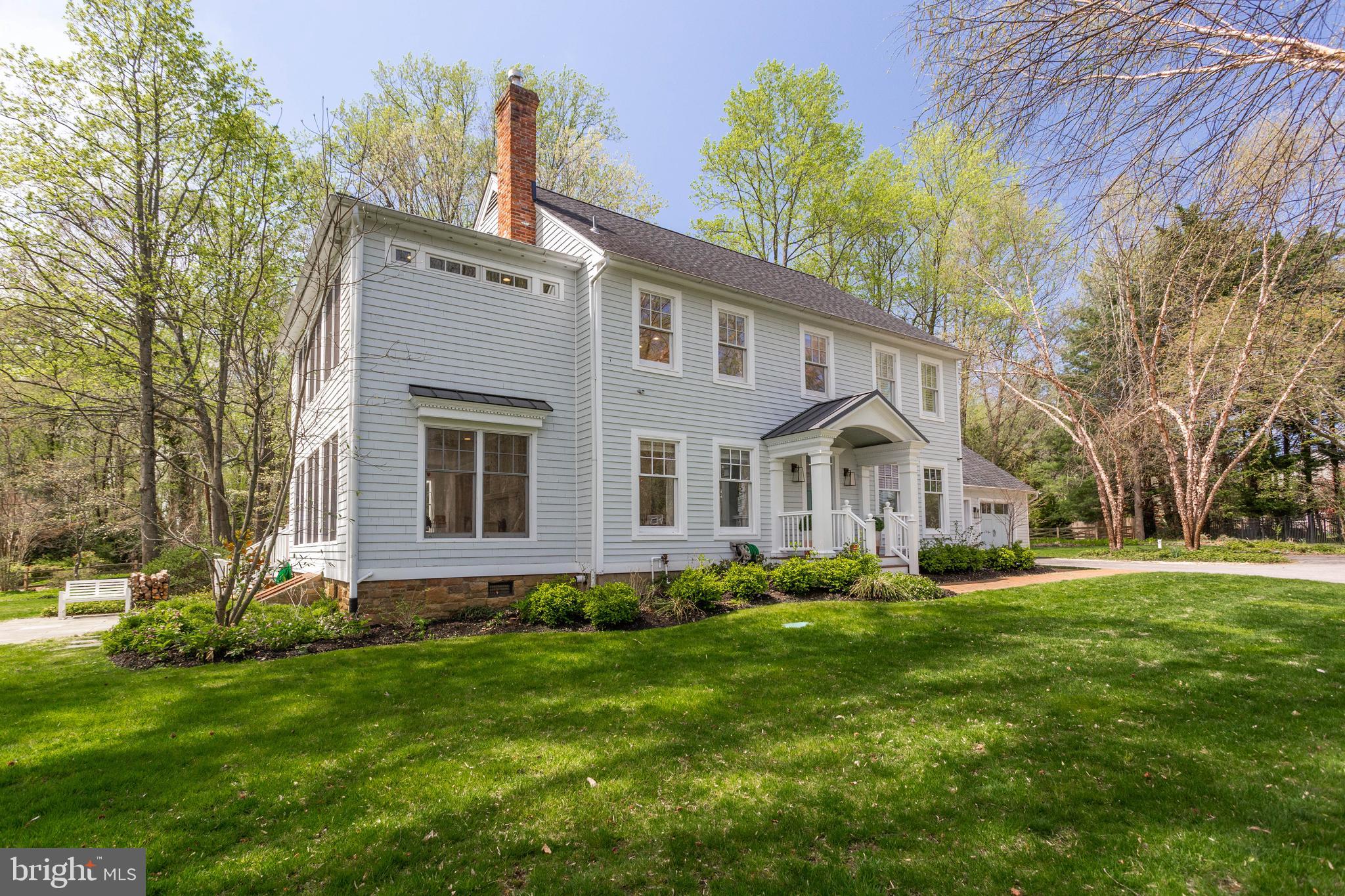 922 Melvin Road Annapolis, MD 21403 - Photo 4 of 84 Gallery Image 4