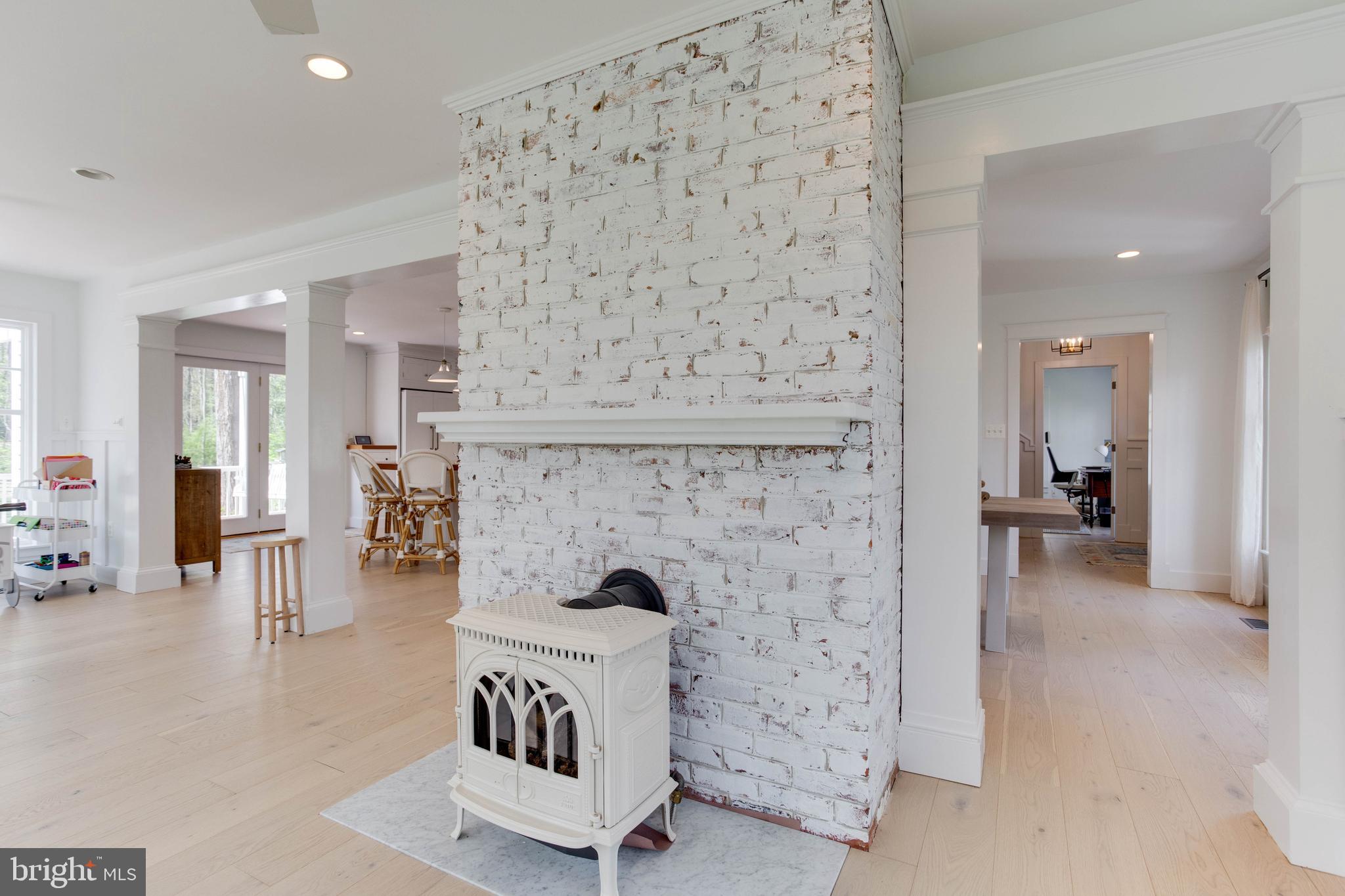 922 Melvin Road Annapolis, MD 21403 - Photo 10 of 84 Gallery Image 10