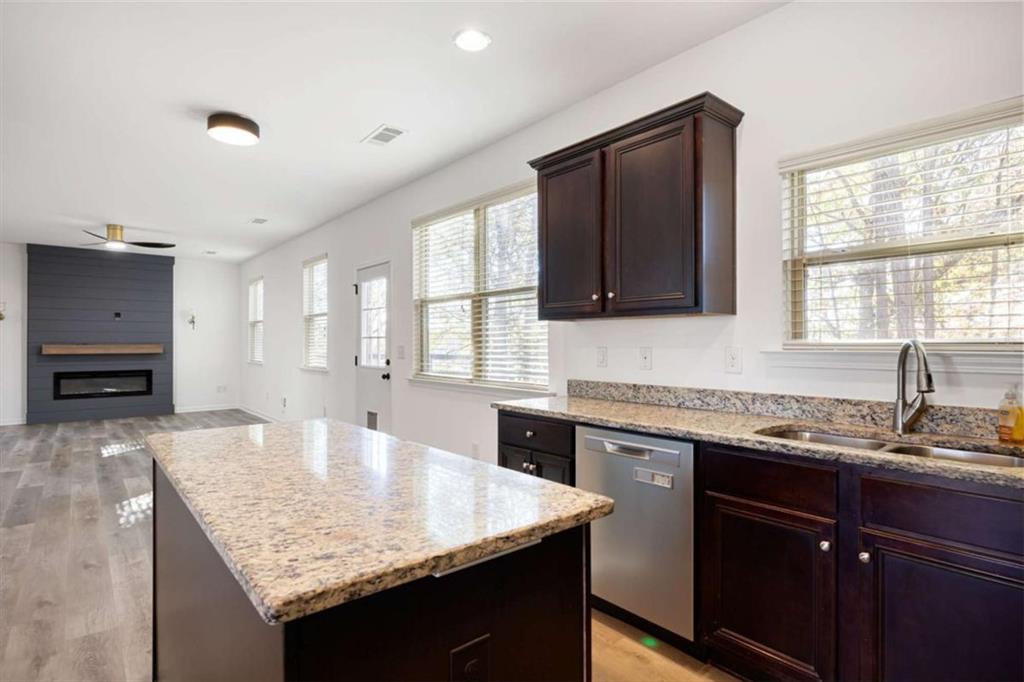 4375 Lippencott Lane Acworth, GA 30101 - Photo 15 of 31